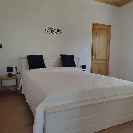 Nadya Villa Kallirakhi